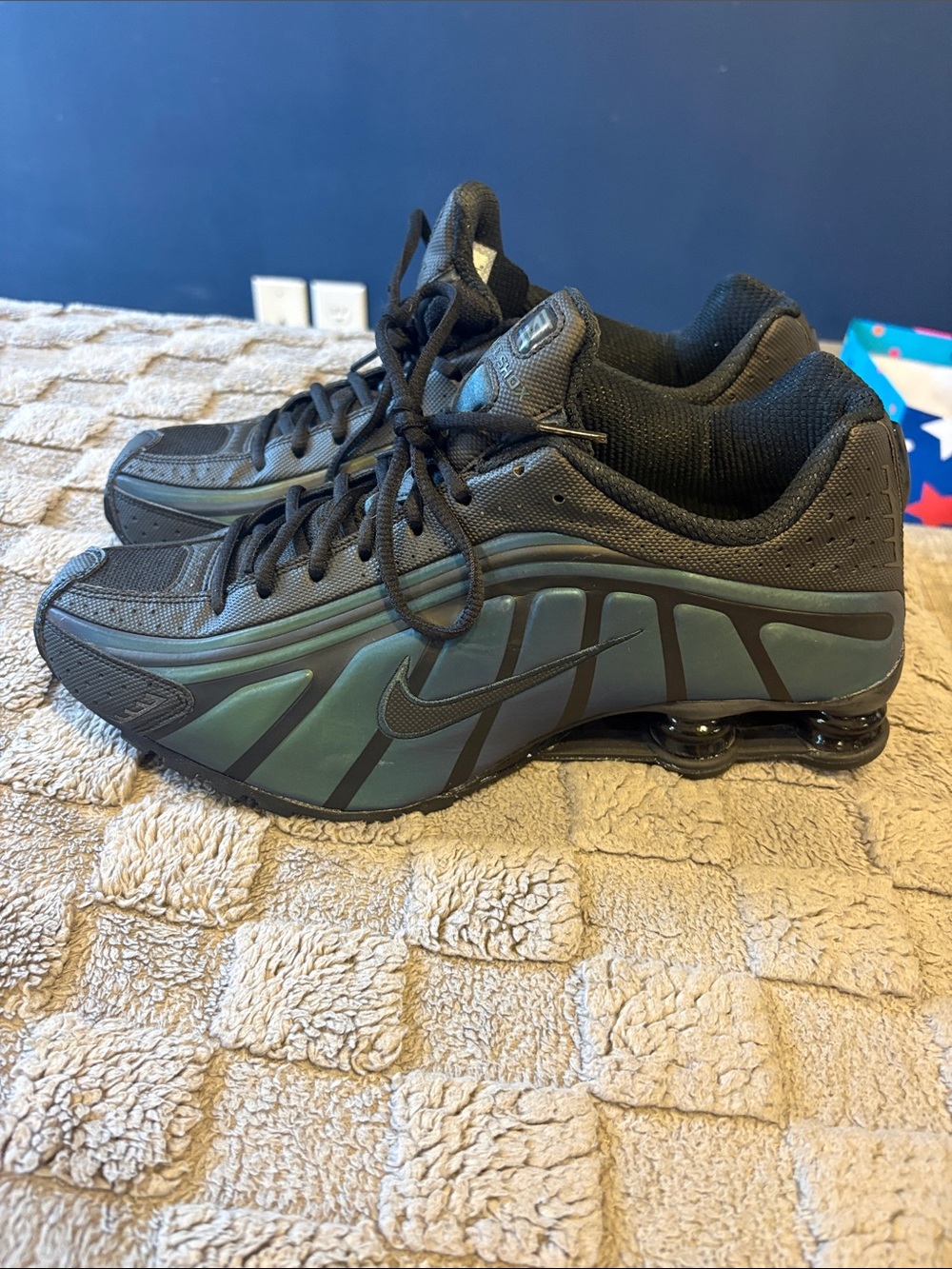 Nike Black & Teal/Green Shox Athletic Sneakers